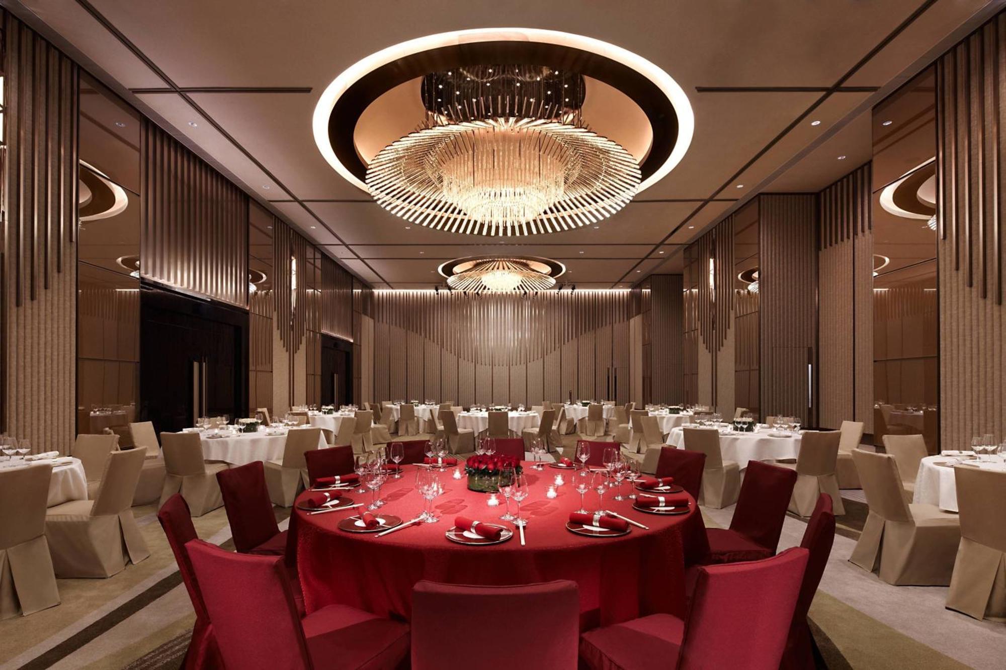 Отель Courtyard By Marriott Hong Kong Sha Tin Экстерьер фото